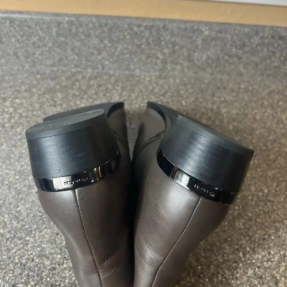 Coach Womens Sz 10B Brown Leather Block Heel Zip Fashion Ankle Boots Pointed Toe